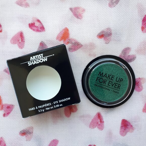⭐️HOST PICK⭐ Make Up For Ever: Artist Eyeshadow in ME304 Emerald - Picture 2 of 16
